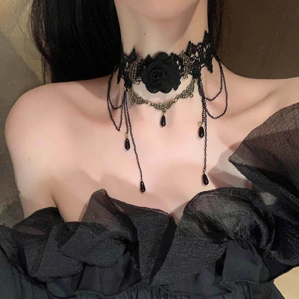 Y2K Gothic Multilayer Retro Brown Faux Leather Rivet Pendant Necklace Women Delicate Choker Star Black Heart Punk Jewelry