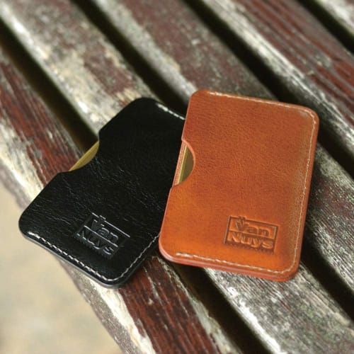 VanNuys Vintage Oiled Leather Compact Double-Sided Card Case (Vintage Black)