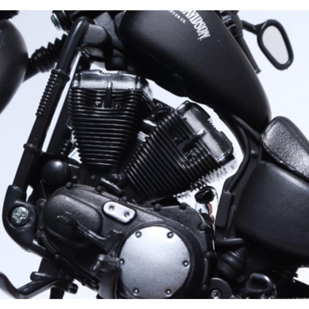 Maisto 1:12 Harley-Davidson Sportster Iron 883 Pressgjuten Motorcykelmodell (Matt Svart)