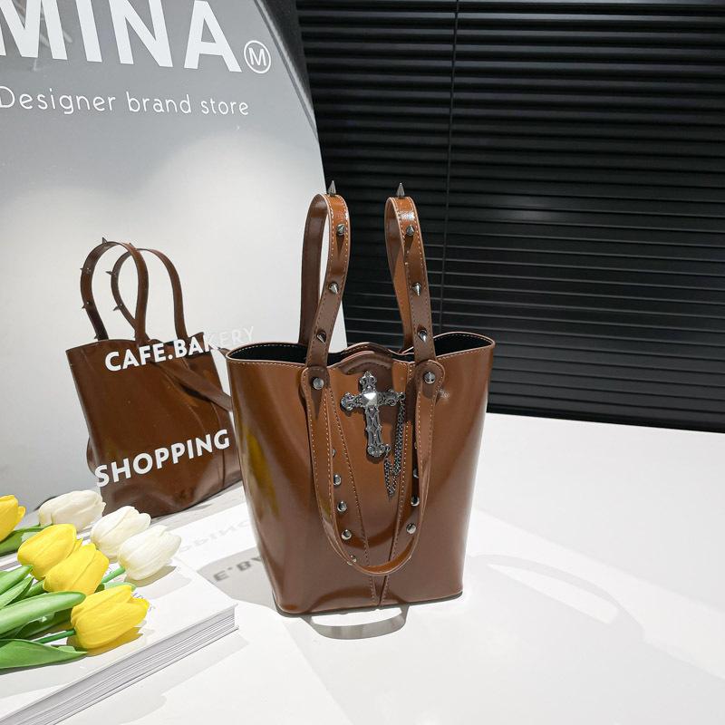 

2025 Новая Модная Сумка-Ведро Кросс Череп Мотоциклетная Сумка коричневый