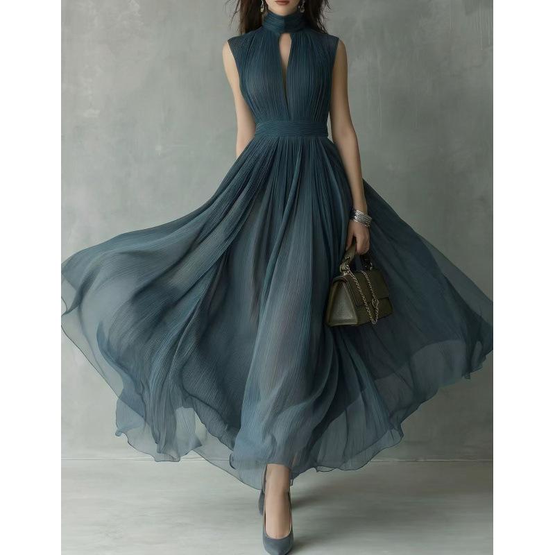 Europe, America 2026 summer new temperament swinging sleeveless waist thin dress women S