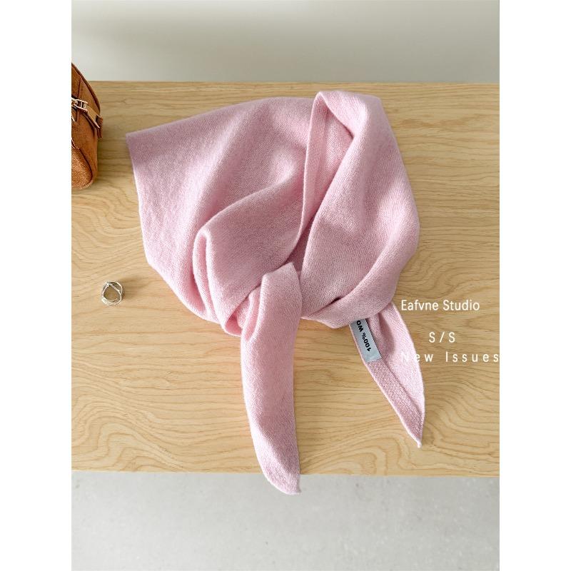 All Wool Knitted Triangular Scarf A Solid Color Versatile Shawl for Autumn and Winter  A Warm Shoulder Shield