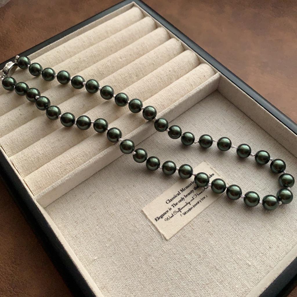 Welfare model Spot pearl autumn and winter sweater chain Tahitian imitation pearl niche necklace French retro niche design