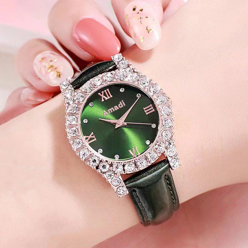 Fashion Women's Watch Women's Fashion Trend Rhinestone Crystal Bright Leather Strap Casual Quartz Watch Women