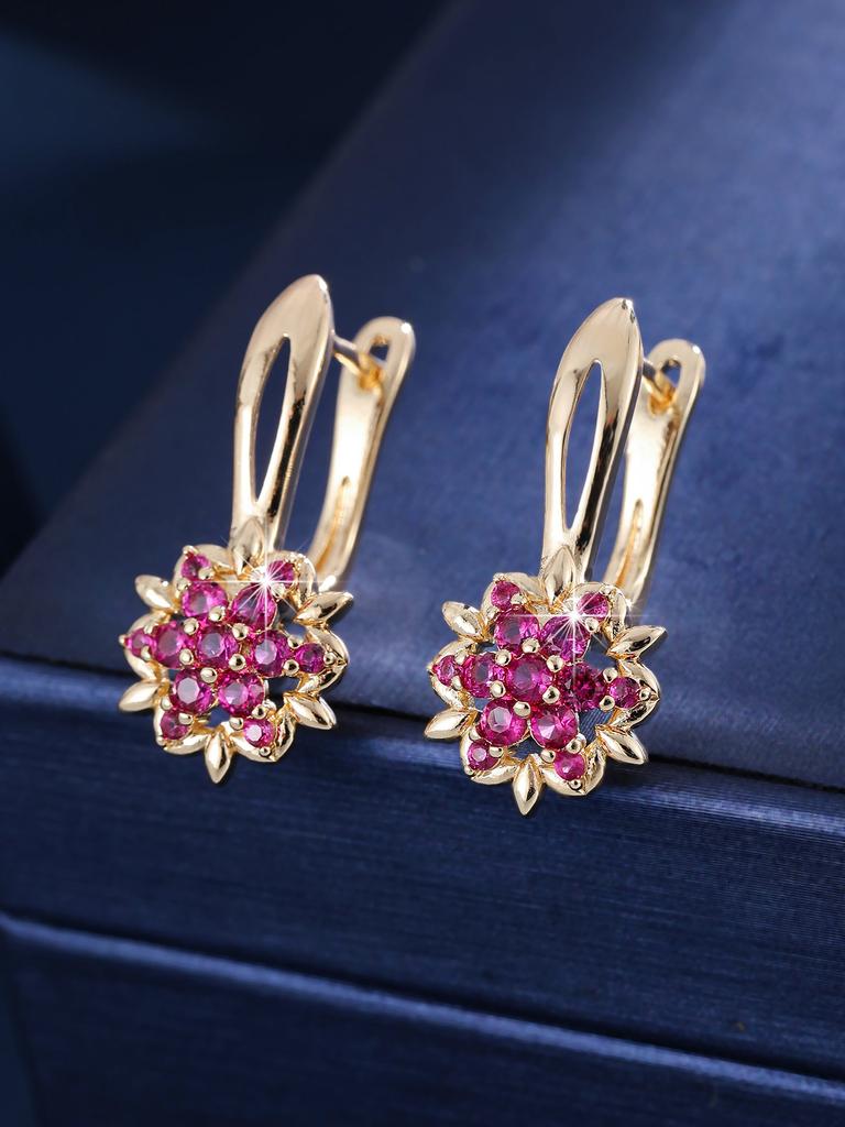 Vintage Elegant 3D Flower Huggie Earrings For Women Versatile Office Wear Exquisite Jewelry Gift