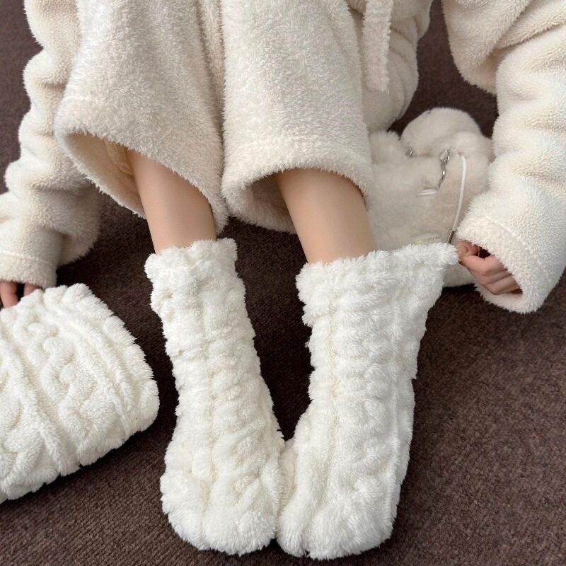 Coral fleece sleeping socks to keep warm and cold, socks for sleeping at night, women's fleece thickened loose autumn and winter stacking socks