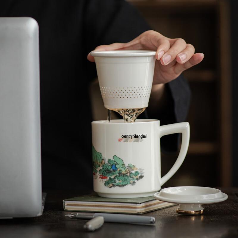 

Xiamen Garden on the Sea Pottery Tea Gift Set