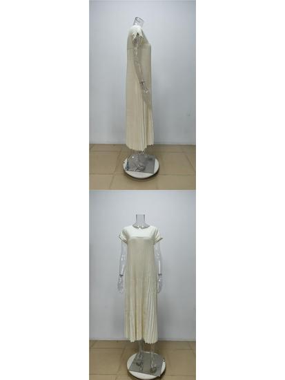 2026 Women's Autumn European & American Fashion: Elegant Sleeveless Round Neck Pleated Long Dress