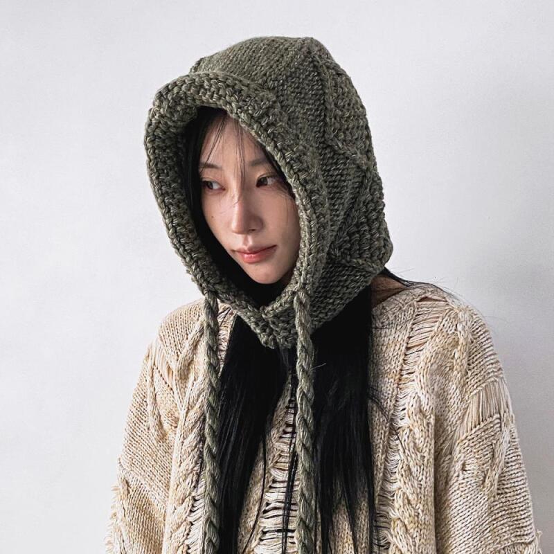 Women s Winter Warmer: Twisted Knit Hooded Warmer A32044_Gray Khaki