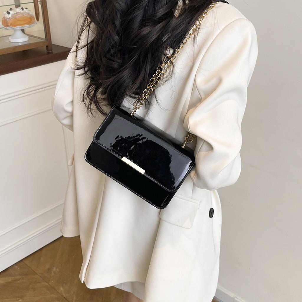 Handcrafted Upgraded Style, Simple and Elegant Single-shoulder Crossbody Small Bag