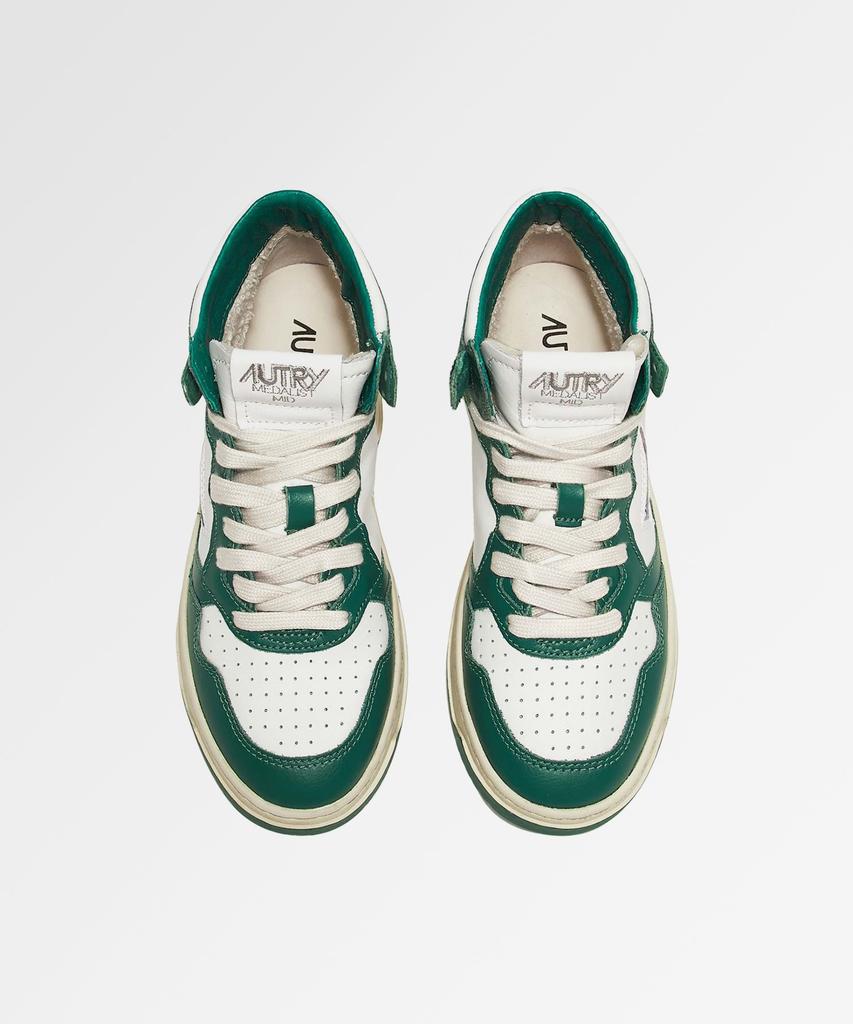 Autry Medalist Mid Cut Sneakers In Leather Green