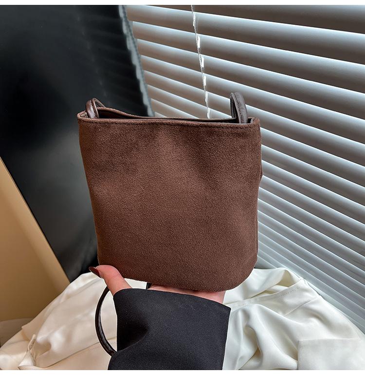 Suede bag women's autumn and winter versatile new matte leopard print shoulder crossbody bucket bag