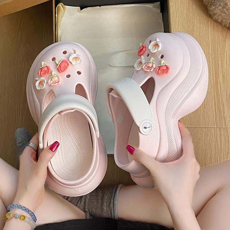 CH1610 cute thick-soled hole shoes for women's outer wear 2025 new beach non-slip bag head cool slippers for women's summer