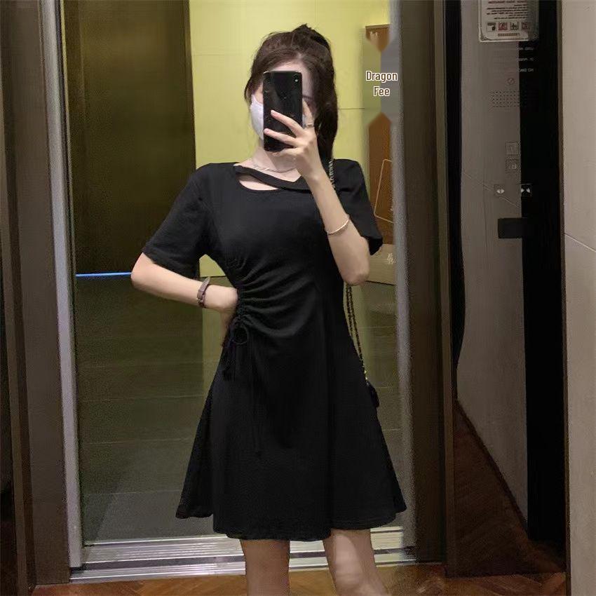 

Spicy Girl Pure Desire Drawstring Pleated Dress - Women s Short Sleeve Slimming A-line Skirt, Summer 2026 Collection S (70-80 jin) чёрный