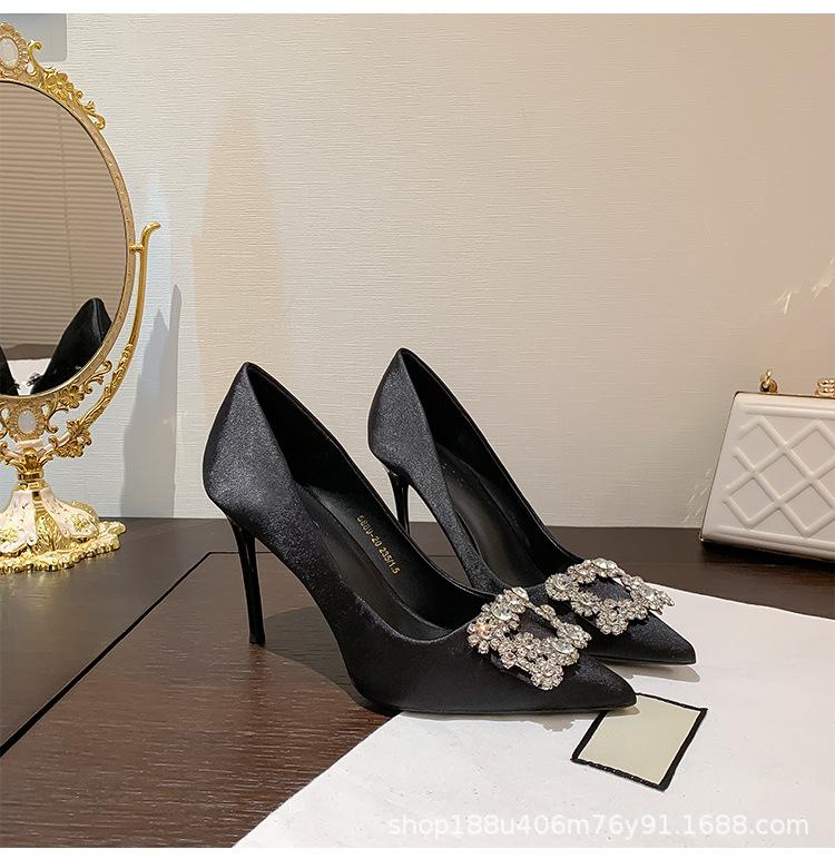 

[Spot] Beautiful purple square buckle rhinestone high heels women s 2025 new sexy pointed satin stiletto shoes 40