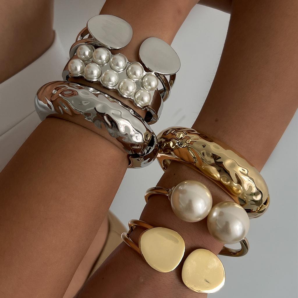 Ingemark 4 Styles Creative Trendy Imitation Pearls Chunky Spring Bangle Women Hip Hop Heavy Metal Open Wide Cuff Bangle Jewelry