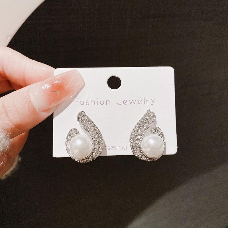 New Earrings Trendy Life Love Silver Needle Stud Earrings Pearl Diamond Water Drop Earrings Fashion Temperament Women