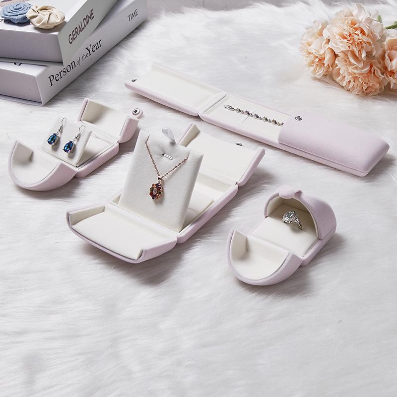 

Фланелевый двухстворчатый футляр для украшений: Кольцо, ожерелье, браслет, хранение жемчуга