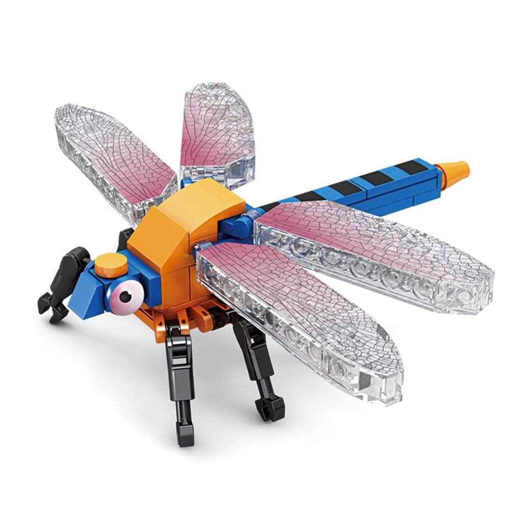 Město Farma Zeleninová zahrada Roztomilá zvířata Hmyz Vážka Kudlanka nábožná Stonožka Kobylka Včela medonosná Stavební blok Cihly Hračka