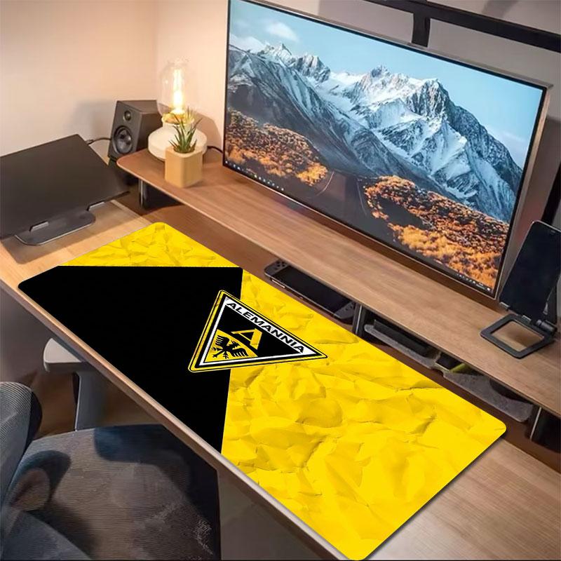 Alemania Football Crest Large Size Mouse Pad Large Gaming Table Cushion Nonslip Laptop Tablet Big Mousepad Xxl Mat Mini Pc Playmat With Lock Edge