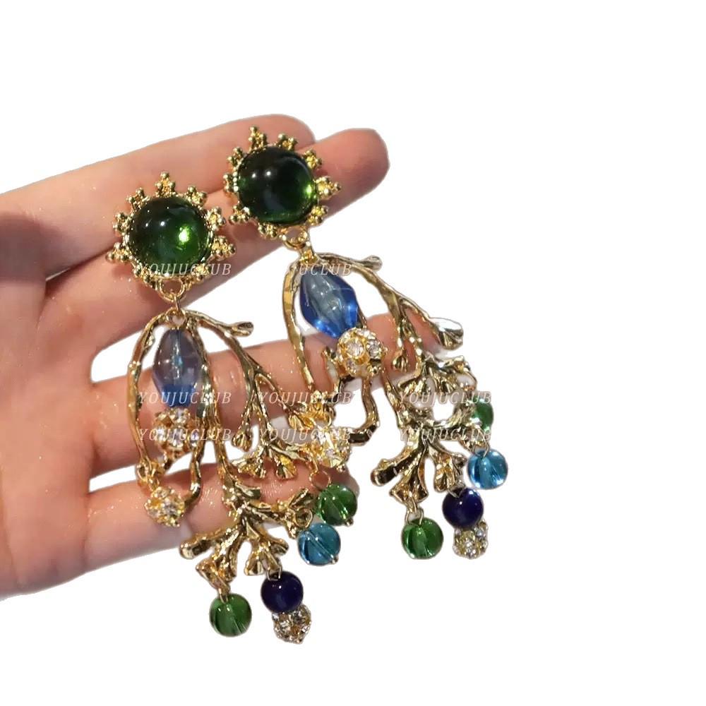 Silver Needle Diamond Crystal Tassel Rhombus Earrings: Luxurious Ethnic Retro Fashion Dangle Jewelry.