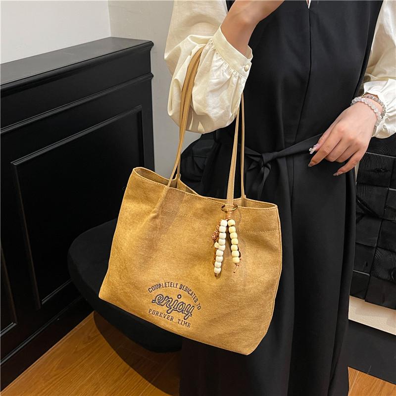 Wine heart puff bag new women's bag niche design high-end embroidery shoulder messenger bag solid color versatile