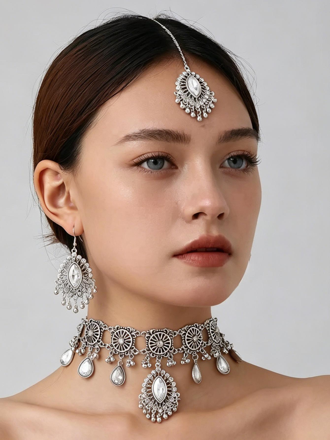 Exotic Rhinestone Eye Tassel Jewelry Set: Necklace, Earrings, Forehead Pendant