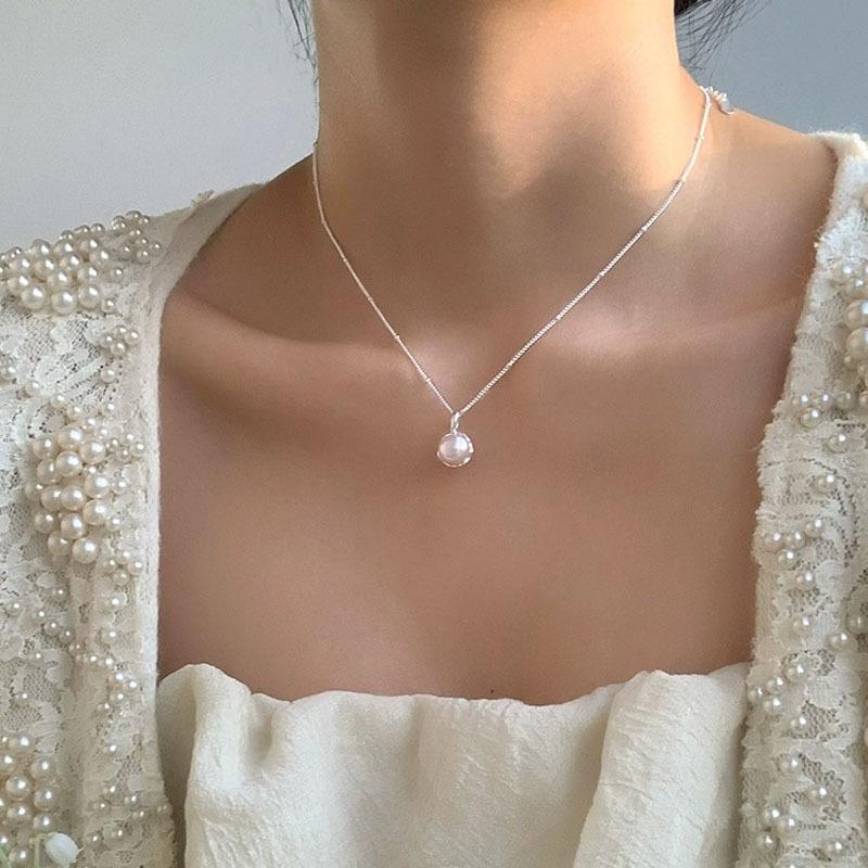 Instagram Style 925 Pure Silver Single Natural Pearl Necklace for Women's Elegance, Light Luxury, Irregular Feeling Pendant with Collar Chain