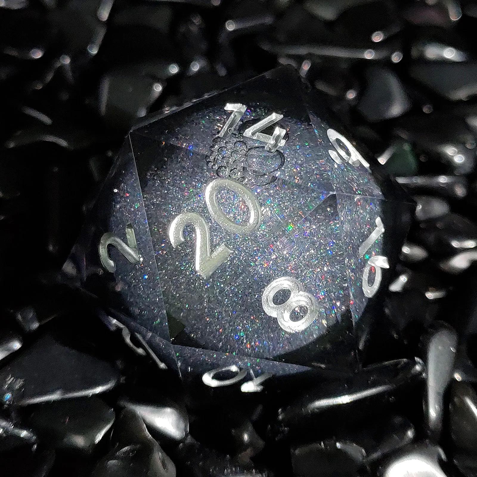 

20-гранные игральные кости из смолы и песка 35 мм с жидким ядром DND TRPG Cthulhu COC, игральные кости для настольной игры D20 с цифрами