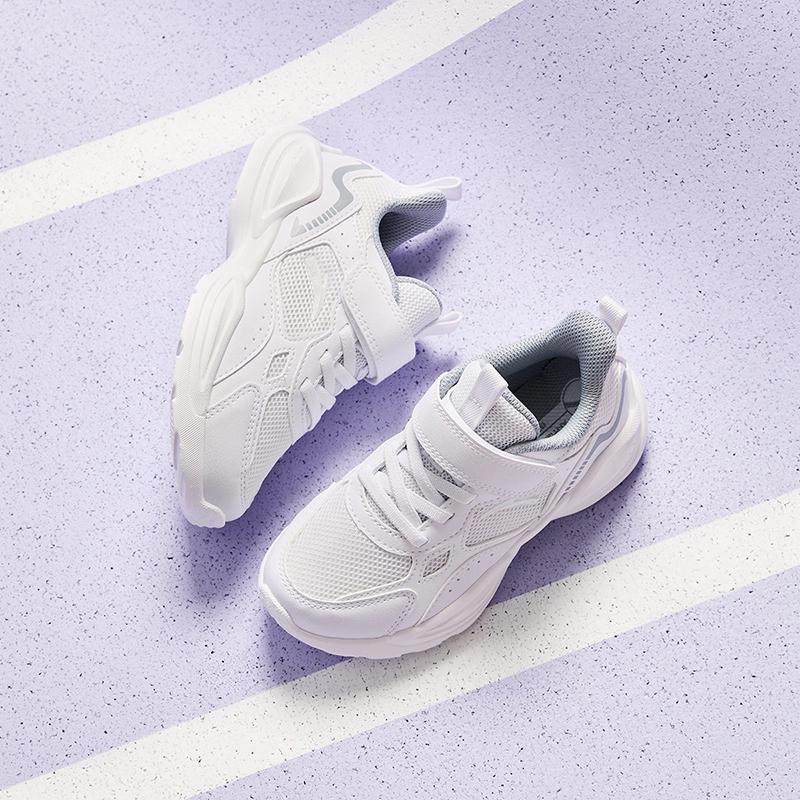 Anta Kids Mesh Fashion Versatile Lightweight Shock Absorbing Low Top Running Shoes Kids Running Shoes White Gray A22449977-1