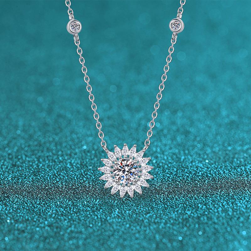 Sunflower Style Moissanite Necklace - S925 Sterling Silver, 1 Carat, Elegant & Luxurious Women s Festival Gift 6.5MM Zircon
