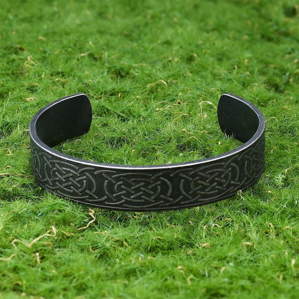 Stainless Steel Viking Runes Celtic Bracelet with Knot Pattern - Retro and Trendy Ornament