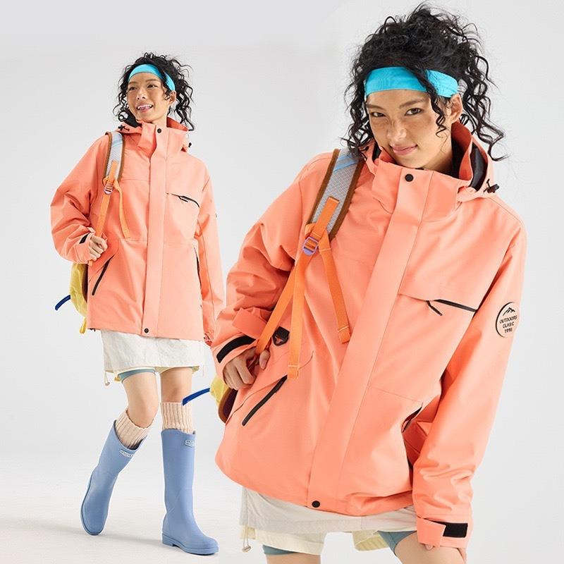 Jacket women's outdoor hiking suit fleece liner windproof and waterproof three-in-one jacket men's customization
