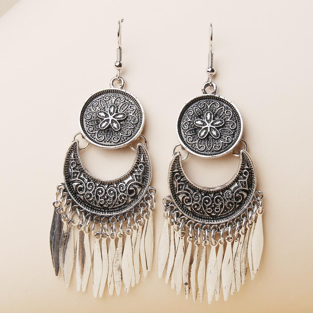 Metal Geometric Earrings With Silver Tone For Casual And Formal Wear Party