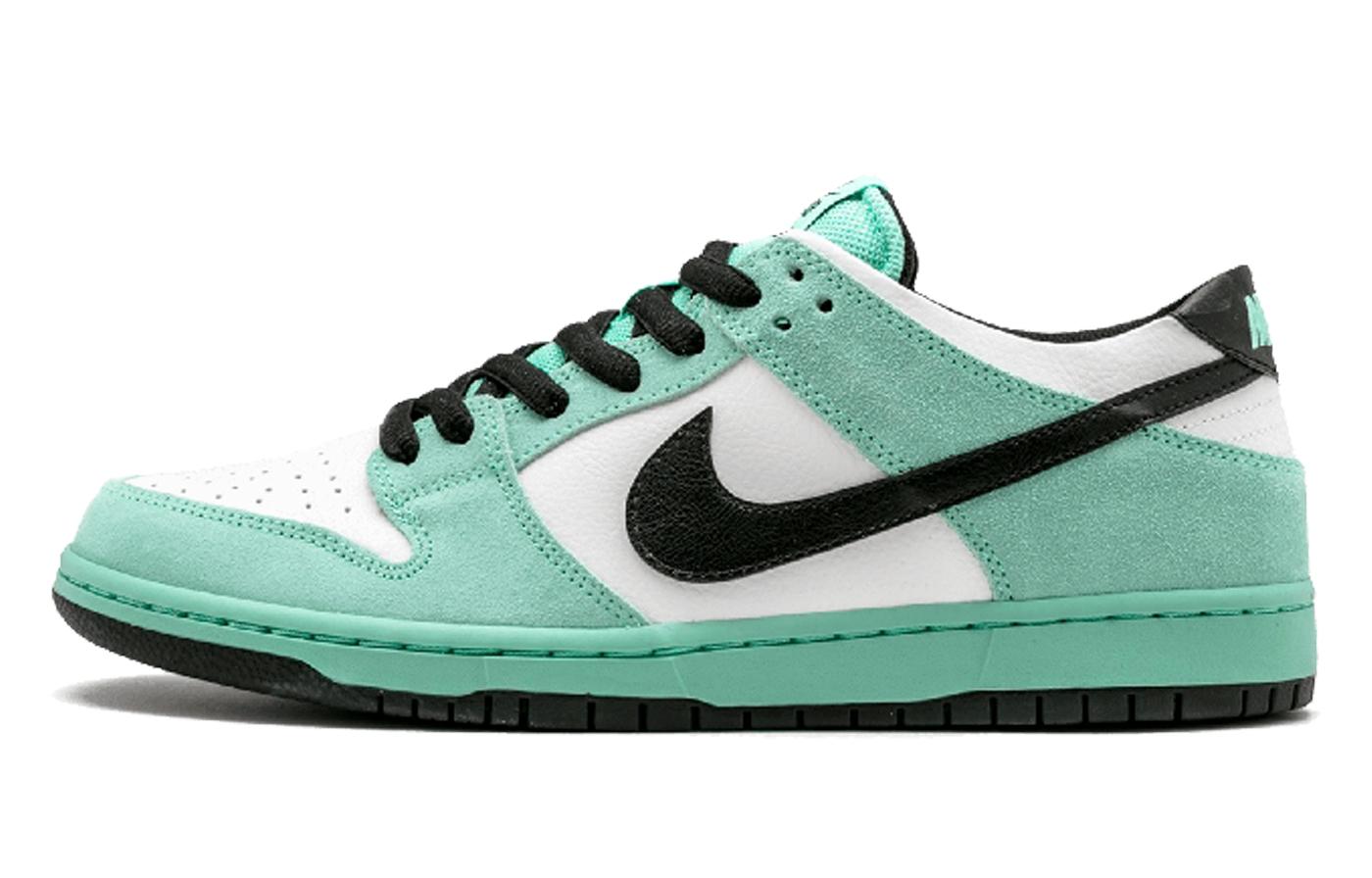 

Nike SB Dunk Low Sea Crystal 819674-301 40