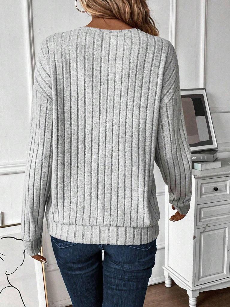 2024 European & American Autumn/Winter V-Neck Long-Sleeve Knitted Casual Solid Color Women's Top
