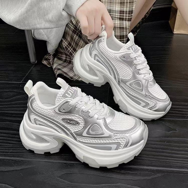 

Platform dad shoes women s 2025 summer new fashionable versatile breathable mesh silver heightening casual sneakers 35 срібний