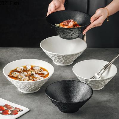 Jednoduchá černobílá keramická miska Restaurace Dekorace jídla Kreativní miska na nudle Domácí snídaně Salátová miska na dezert Nádobí