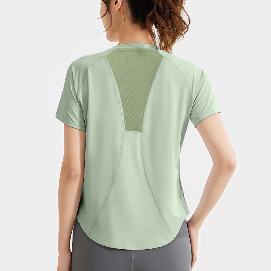 2026 Women's Breathable Mesh Yoga Top - Loose Fit Short Sleeve for Summer Running and Fitness