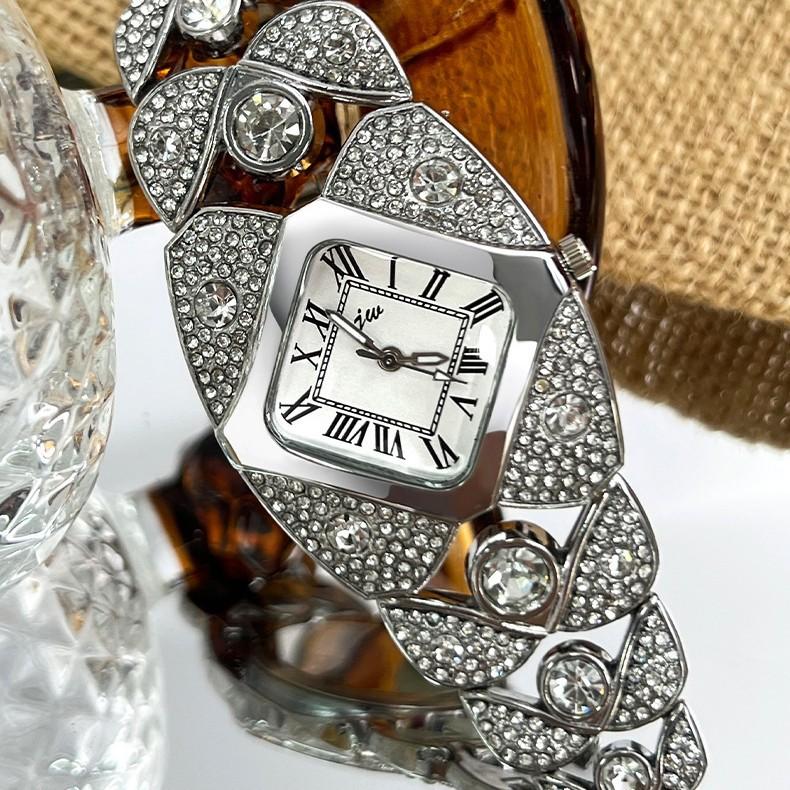 Light luxury full diamond high-end bracelet women's watch niche high-end retro bracelet quartz watch