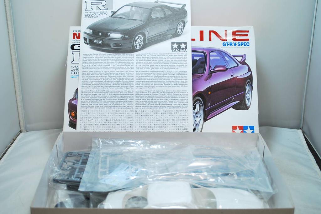 Tamiya Nissan Skyline Display Model K26030210Unopened 1/24 GT-R BCNR33/R33 V-SPEC (No.145/24145)