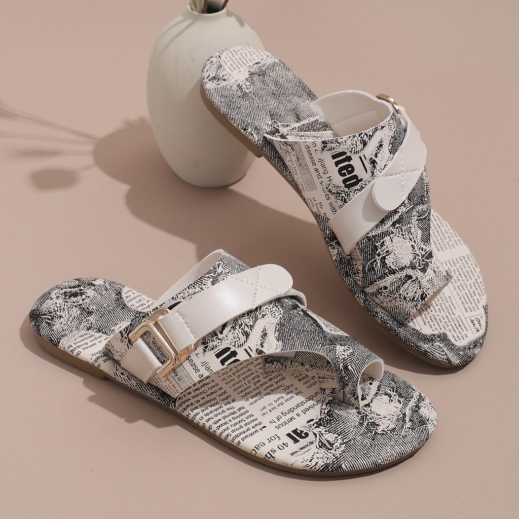 Fashion Women's New Retro Graffiti Outgoing Flat Bottom Soft and Comfortable Wear Resistant Cover Finger Slippers