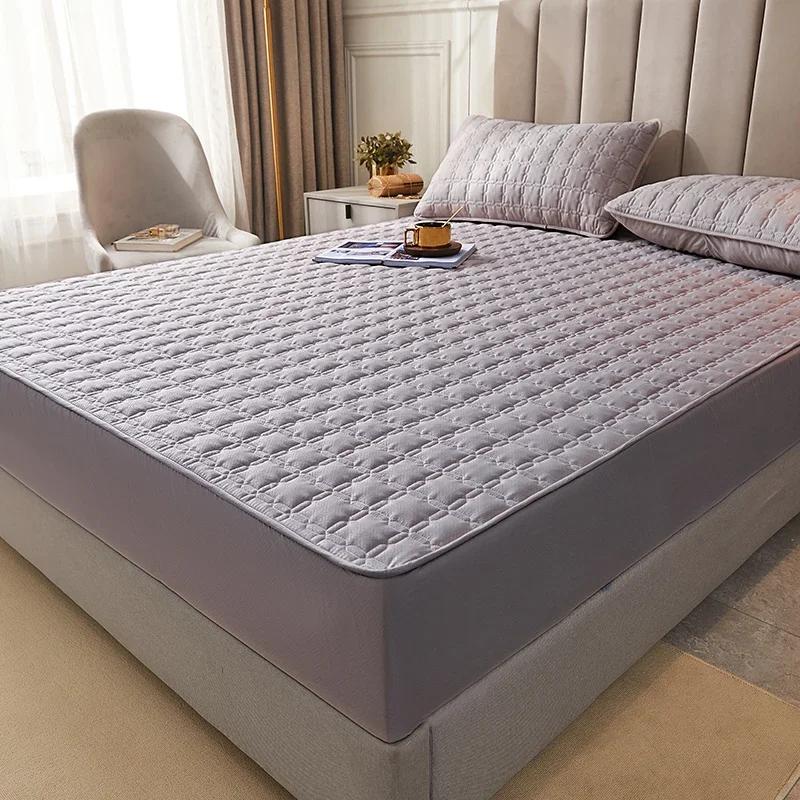 Breathable and Anti-Bacterial Mattress Topper with Air-Permeable Bed Pad for a Comfortable Night's Sleep