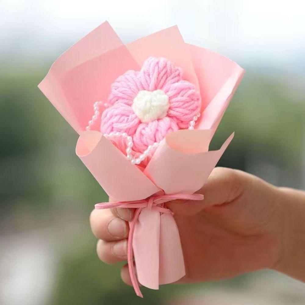 

Вязаный цветок ромашки Искусственные тканые цветы крючком Вязаный крючком букет цветов Выпускной цветок 05