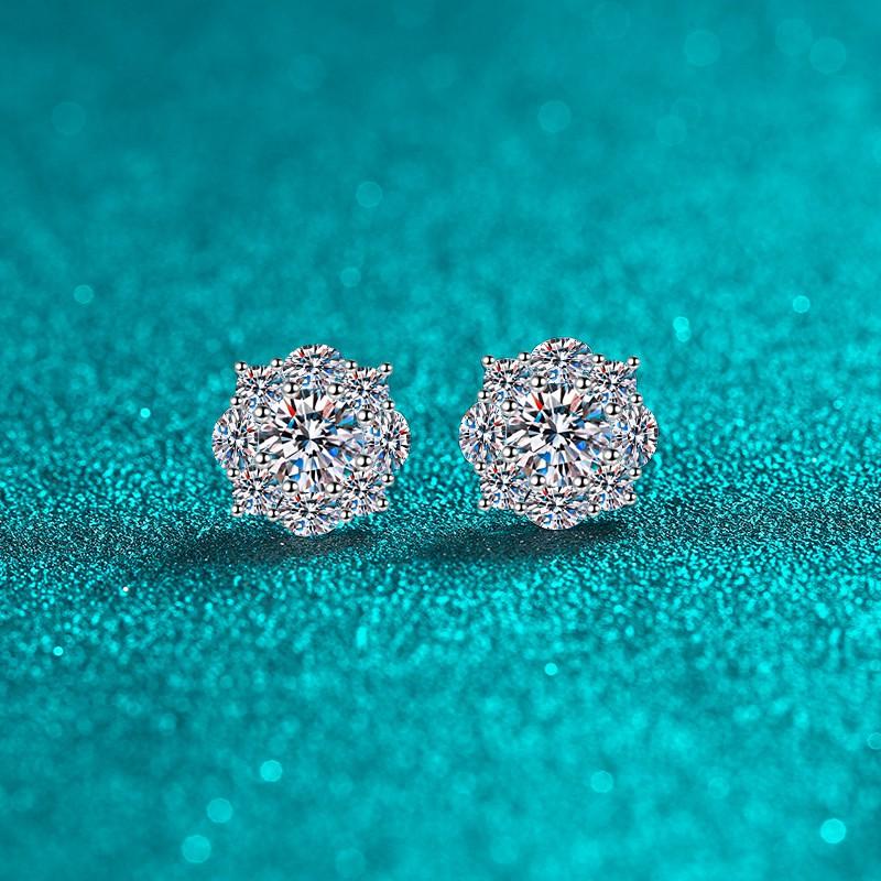 Sterling Floral Stud Earrings Women With 2ct Moissanite Zircon Sweet Fresh Design