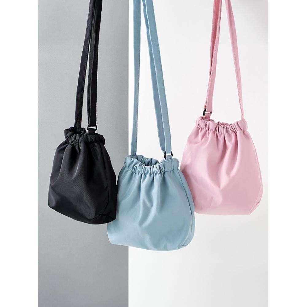 

Daiso Mini Compact Bag Pink