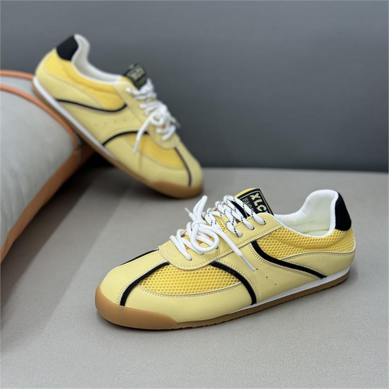 New comfortable shoes sneakers breathable and comfortable dnh