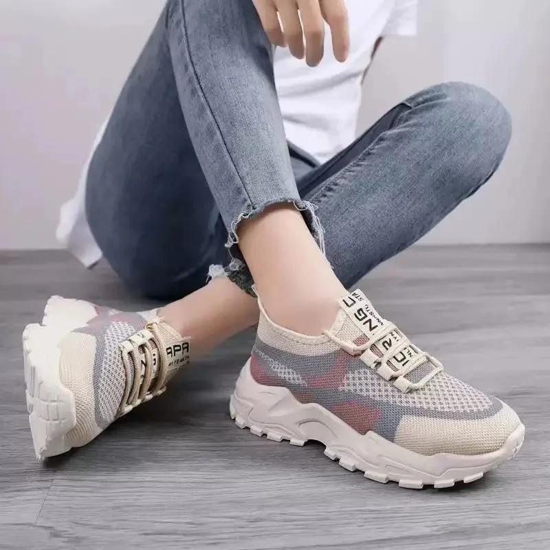 Fashion 2025 Spring New Ultra-light Running Shoes Sports Women's Shoes Mesh Non-slip Breathable Soft-soled Lightweight Casual Shoes