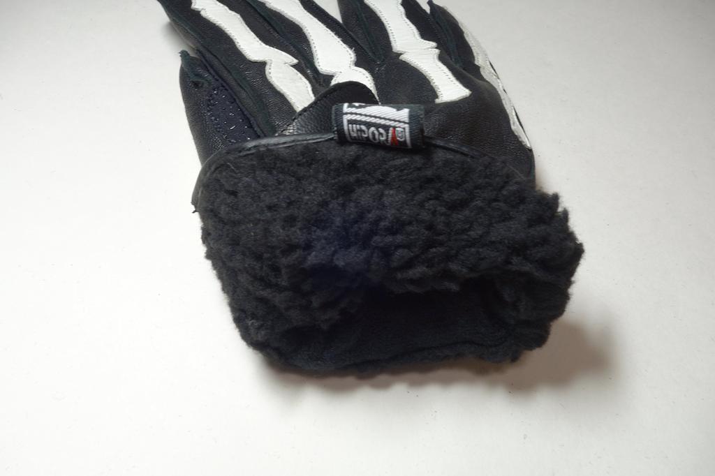 Leather Winter Gloves Breathable Waterproof White Bone Skull Design Smartphone Touch MOTO-FIELD (with Film) (with Function) G-265-WH (LL Size)