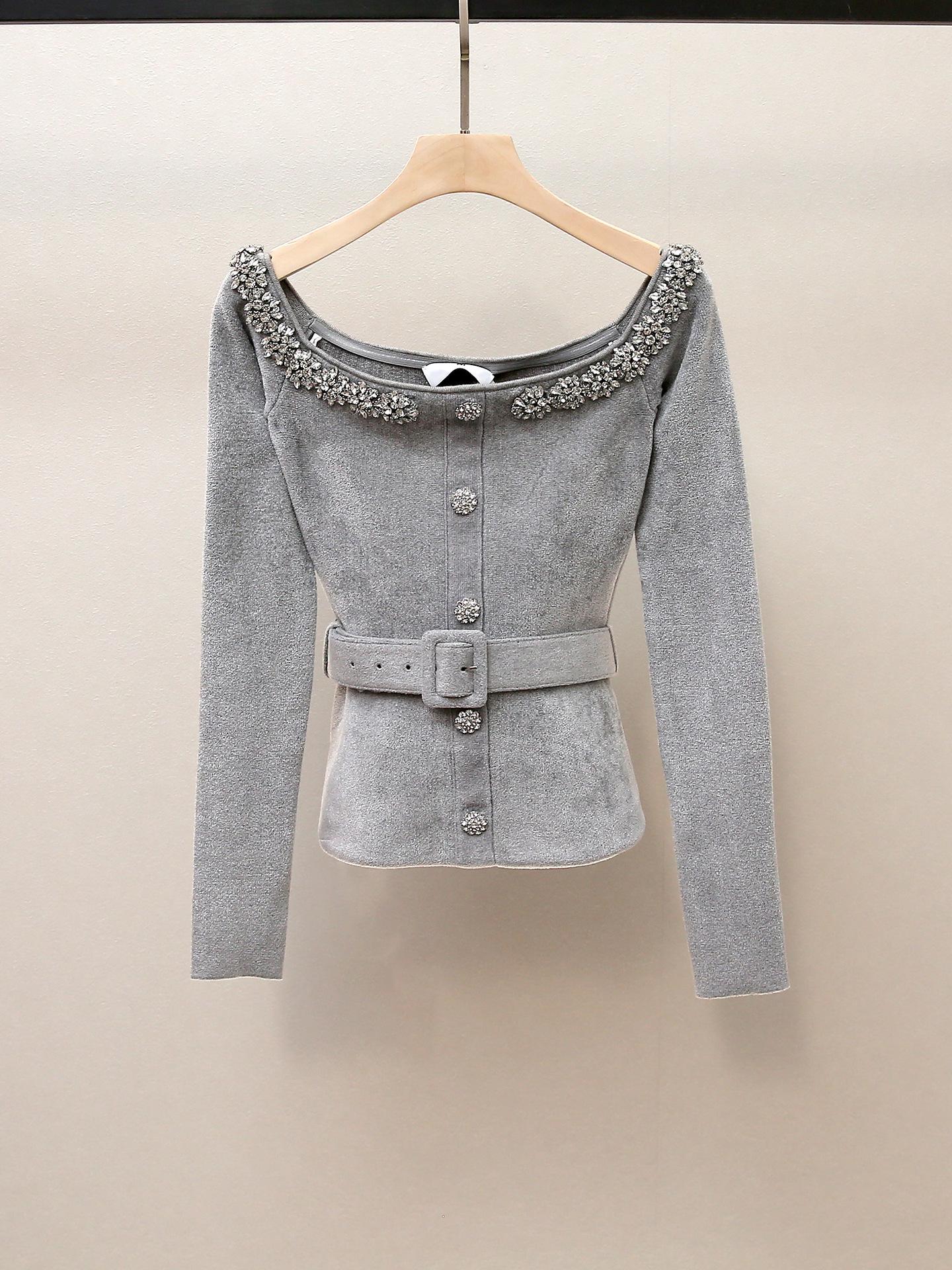 

SP Осень Французский Высококлассный Стразы U-образный вырез Длинный рукав Облегающий Трикотаж Small светло-серый